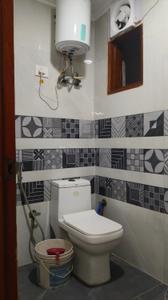 Bathroom Image of 700 Sq.ft 2 BHK Apartment / Flat for sale in Khirki Extension New Delhi for Rs. 6000000