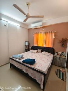 Bedroom Image of 950 Sq.ft 2 BHK Apartment / Flat for sale in Bhayli Vadodara for Rs. 3499000