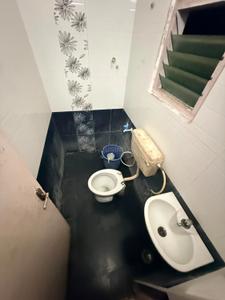Bathroom Image of 3000 Sq.ft 4 BHK Independent House for rent in Kanathur Reddikuppam Chennai for Rs. 30000