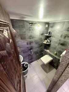 Bathroom Image of 3400 Sq.ft 8 BHK Independent House for sale in Zadeshwar Bharuch for Rs. 21500000