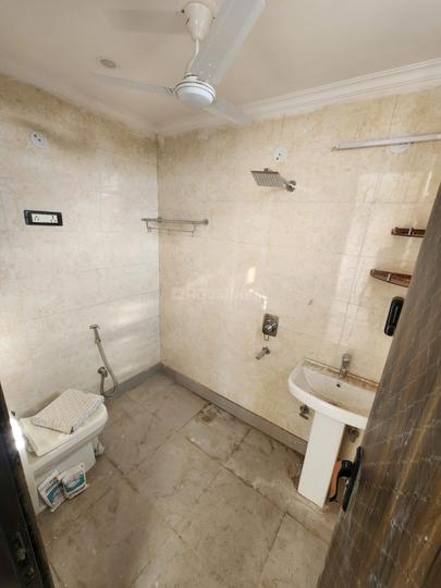 Sector D, Vasant Kunj Bathroom 1