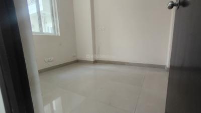 Image of 1250 Sq.ft 2 BHK Apartment / Flat for rent in Mahagun Moderne, Sector 78, Noida for Rs. 36000