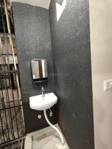 Bathroom Image of 550 Sq.ft 1 BHK Independent House for rent in Rampur Jagir Greater Noida for Rs. 16000