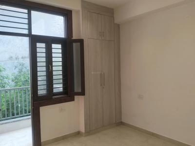 Bedroom Image of 1200 Sq.ft 3 BHK Builder Floor for sale in SS Group Housing, Shalimar Garden Ghaziabad for Rs. 6800000