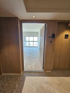 Bathroom Image of 750 Sq.ft 2 BHK Apartment / Flat for sale in Parel Mumbai for Rs. 39000000