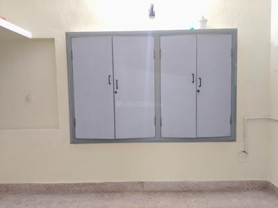 Bedroom Image of 1300 Sq.ft 3 BHK Builder Floor for rent in Nungambakkam Chennai for Rs. 35000
