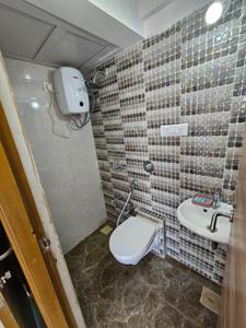 Bathroom Image of 323 Sq.ft 1 RK Apartment / Flat for sale in Marathon Neohomes Neohills, Bhandup West Mumbai for Rs. 8300000