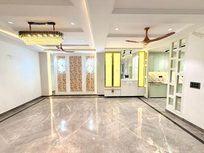 Hall Image of 1800 Sq.ft 3 BHK Builder Floor for sale in Vivek Vihar New Delhi for Rs. 37500000