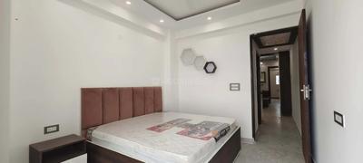 Bedroom Image of 1450 Sq.ft 3 BHK Builder Floor for sale in CSB Madhav Kunj, Noida Extension Greater Noida for Rs. 6499000