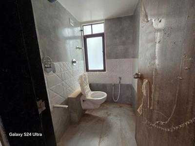 Bathroom Image of 1650 Sq.ft 3 BHK Apartment / Flat for rent in Harni Vadodara for Rs. 20000
