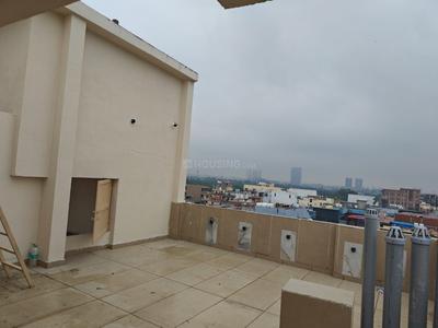 Balcony Image of 350 Sq.ft 1 RK Apartment / Flat for rent in Sector 44 Noida for Rs. 17000