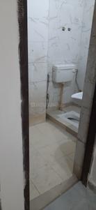 Bathroom Image of 400 Sq.ft 1 RK Builder Floor for rent in Vardan Apartment, Neb Sarai New Delhi for Rs. 8500