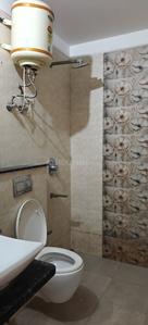 Bathroom Image of 2200 Sq.ft 3 BHK Builder Floor for rent in Sector 46 Gurgaon for Rs. 55000