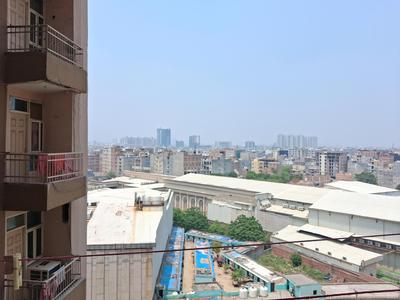 Bedroom Three Image of 1150 Sq.ft 2.5 BHK Apartment / Flat for sale in Supertech Cape Town, Sector 74 Noida for Rs. 11500000