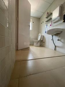 Bathroom Image of 1100 Sq.ft 2 BHK Apartment / Flat for sale in Talbanda Kolkata for Rs. 3950000