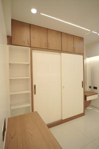 Bedroom Image of 700 Sq.ft 2 BHK Apartment / Flat for sale in Adani Aster Phase 1, Vaishno Devi Circle Ahmedabad for Rs. 11000000