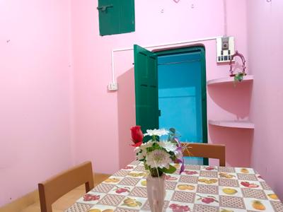 Bedroom Image of 600 Sq.ft 2 BHK Builder Floor for rent in Tollygunge Kolkata for Rs. 12000