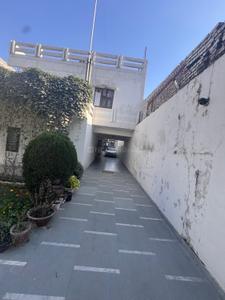 Image of 6000 Sq.ft 4 BHK Independent House for sale in Sector 12, Gurgaon for Rs. 100000000