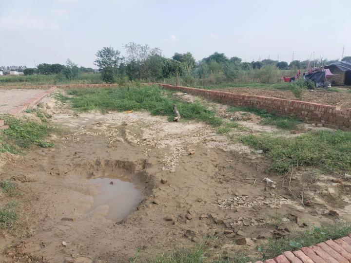 Noida Extension Main Image 1