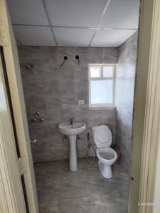 Bathroom Image of 1475 Sq.ft 3 BHK Apartment / Flat for sale in Antriksh Golf City Phase 1, Sector 150 Noida for Rs. 14000000