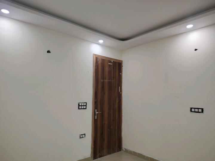 Aggarwal associate Main Image 1