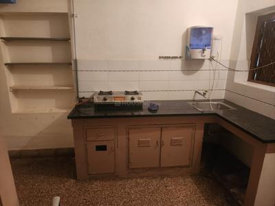 Kitchen Image of 1100 Sq.ft 2 BHK Independent House for rent in Alkapuri Vadodara for Rs. 14000