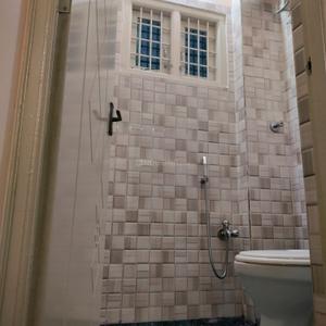 Bathroom Image of 1250 Sq.ft 2 BHK Independent House for rent in Vidyamanya Nagar Bengaluru for Rs. 14000
