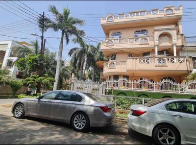 Image of 6300 Sq.ft 9 BHK Independent House for sale in Sector 34, Noida for Rs. 145000000
