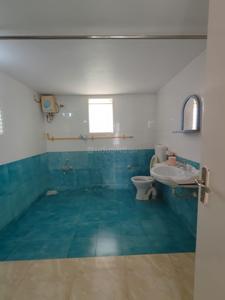 Bathroom Image of 2295 Sq.ft 4 BHK Independent House for sale in Science City Ahmedabad for Rs. 45000000