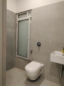 Common Bathroom Image of 600 Sq.ft 2 BHK Apartment / Flat for sale in Emerald Dotom Isle, Kandivali West Mumbai for Rs. 13900000