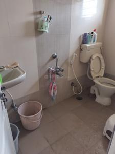 Bathroom Image of 1010 Sq.ft 2 BHK Apartment / Flat for rent in Konanakunte Bengaluru for Rs. 22000