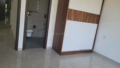 Bedroom Image of 1575 Sq.ft 3 BHK Builder Floor for rent in Smartworld Orchard, Sector 61 Gurgaon for Rs. 66000