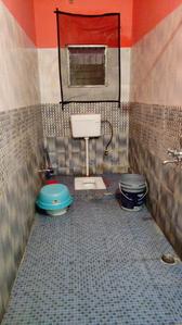 Bathroom Image of 700 Sq.ft 1 BHK Independent House for rent in Vasuki Nagar Ranchi for Rs. 4000
