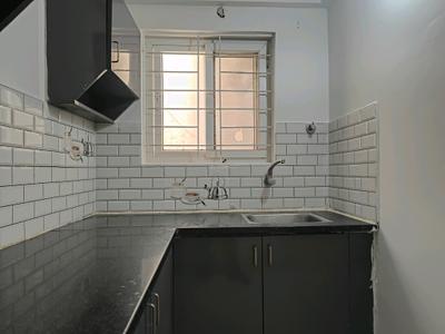 Kitchen Image of 250 Sq.ft 1 RK Apartment / Flat for rent in Munnekollal Bengaluru for Rs. 16000