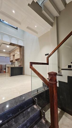 Mahalaxmi Nagar Main Image 1