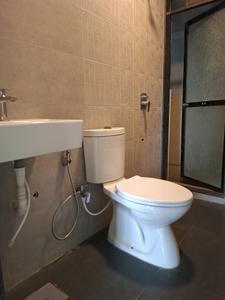 Common Bathroom Image of 650 Sq.ft 1 BHK Apartment / Flat for sale in Mahaavir Amber, Taloja Navi Mumbai for Rs. 3600000