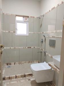 Common Bathroom Image of 778 Sq.ft 2 BHK Apartment / Flat for rent in Malad West Mumbai for Rs. 80000