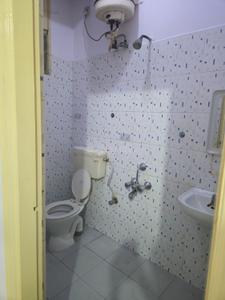Bathroom Image of 900 Sq.ft 1.5 BHK Independent House for rent in Koramangala Bengaluru for Rs. 30000