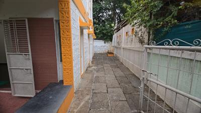 Main Entrance Image of 1500 Sq.ft 2 BHK Independent House for rent in Bavdhan Pune for Rs. 42000