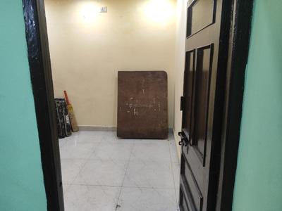 Bedroom Image of 2005 Sq.ft 6 BHK Apartment / Flat for sale in Subzi Mandi New Delhi for Rs. 10500000