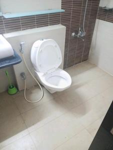 Common Bathroom Image of 1310 Sq.ft 3 BHK Apartment / Flat for sale in Mahesh Jai Arati, Chembur Mumbai for Rs. 36000000