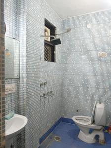Bathroom Image of 1650 Sq.ft 3 BHK Apartment / Flat for sale in Vasundhara Ghaziabad for Rs. 17500000