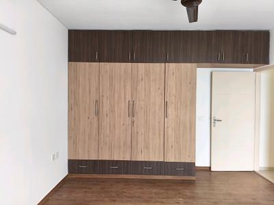 Bedroom Image of 1817 Sq.ft 3 BHK Apartment / Flat for rent in DLF The Primus, Sector 82A Gurgaon for Rs. 58000