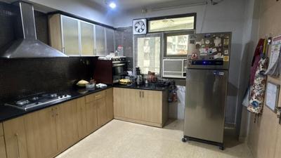 Kitchen Image of 4000 Sq.ft 4 BHK Apartment / Flat for rent in Omaxe The Forest, Sector 92 Noida for Rs. 150000