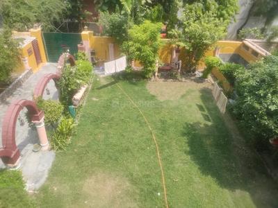 Image of 800 Sq.ft 2.5 BHK Builder Floor for rent in Sector 40, Noida for Rs. 31000
