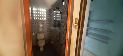 Bathroom Image of 650 Sq.ft 2 BHK Builder Floor for rent in Kolathur Chennai for Rs. 8000
