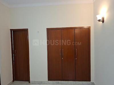 Bedroom Image of 2200 Sq.ft 3 BHK Apartment / Flat for rent in Uday Park New Delhi for Rs. 95000