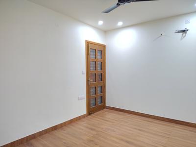 Bedroom Image of 2300 Sq.ft 3 BHK Apartment / Flat for rent in DDA Flats Vasant Kunj, Vasant Kunj New Delhi for Rs. 100000