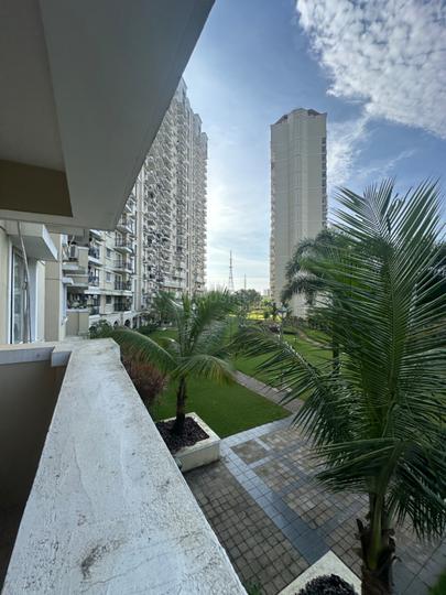 DLF New Town Heights Main Image 1