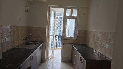 Kitchen Image of 1575 Sq.ft 3 BHK Apartment / Flat for sale in Amrapali Heartbeat City IV, Sector 107 Noida for Rs. 17000000